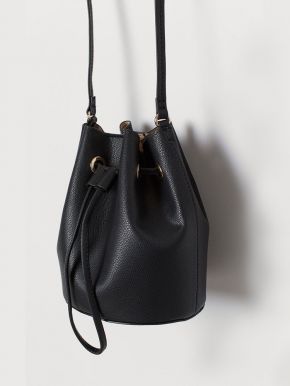 Small bucket bag