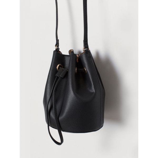 Small bucket bag